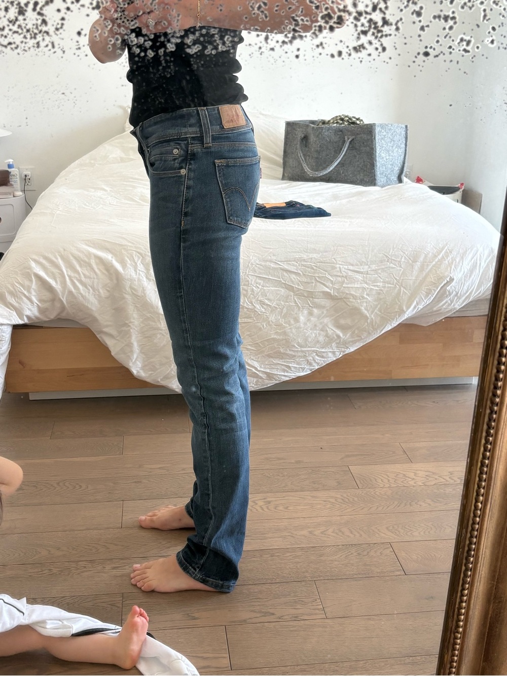 Levi's Women's Straight Leg Jeans - Dark Blue Wash